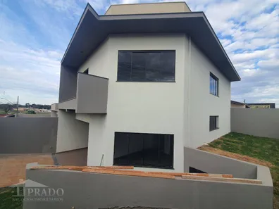 Sobrado com 3 Quartos à venda, 137m² no , Ibiporã