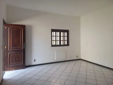 Casa de Vila com 3 Quartos para alugar, 120m² no São Francisco, Niterói