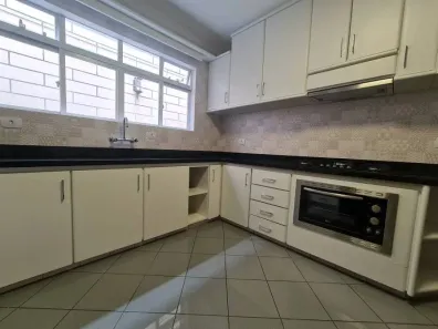 Sobrado com 3 Quartos para alugar, 150m² no Carioca, São José dos Pinhais