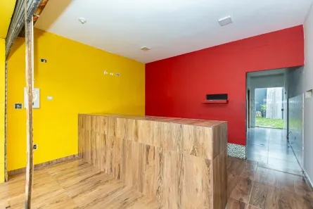 Loja / Salão / Ponto Comercial à venda, 40m² no Tatuquara, Curitiba