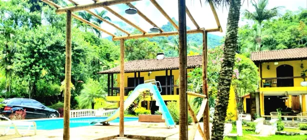 Casa de Condomínio com 3 Quartos à venda, 450m² no Corujas, Guapimirim