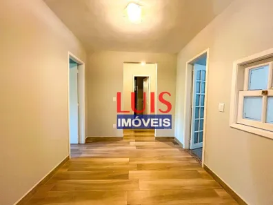 Casa de Condomínio com 3 Quartos para alugar, 300m² no Várzea das Moças, Niterói