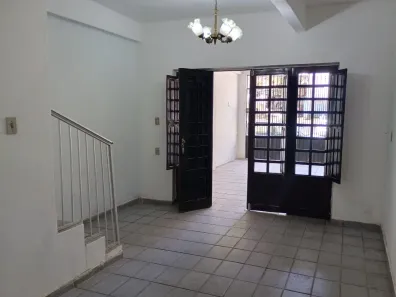 Casa com 3 Quartos para alugar, 100m² no Centro, Jaboatão dos Guararapes