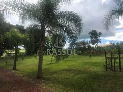 Fazenda / Sítio / Chácara com 2 Quartos à venda, 360m² no Centro, Cascavel