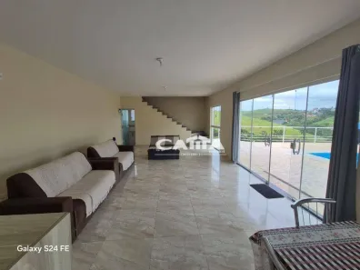 Fazenda / Sítio / Chácara com 3 Quartos à venda, 160m² no , Igaratá