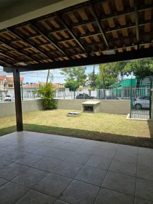 Casa com 2 Quartos para alugar, 90m² no Novo Rio das Ostras, Rio das Ostras