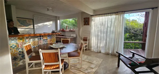 Casa de Condomínio com 4 Quartos à venda, 100m² no João Fernandes, Armação dos Búzios