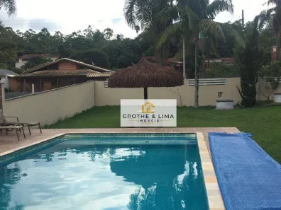 Fazenda / Sítio / Chácara com 3 Quartos à venda, 270m² no , Igaratá