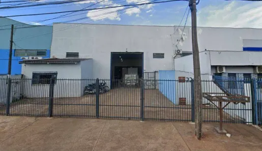 Galpão / Depósito / Armazém para alugar, 420m² no Jardim Riviera, Cambé