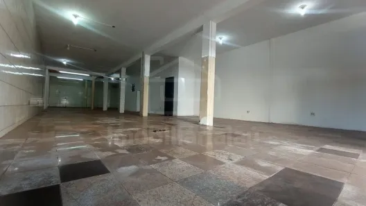 Loja / Salão / Ponto Comercial à venda, 210m² no Chácara Braz Miraglia, Jaú