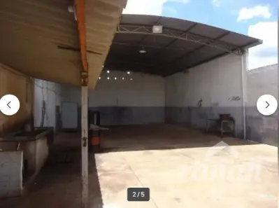 Loja / Salão / Ponto Comercial à venda, 260m² no ., Cravinhos