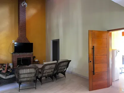 Fazenda / Sítio / Chácara com 3 Quartos à venda, 251m² no Ibiúna, Ibiúna