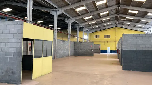 Galpão / Depósito / Armazém com 12 Quartos para venda ou aluguel, 7963m² no Ribeirão do Colégio, Araçariguama