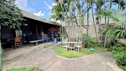 Casa de Condomínio com 3 Quartos à venda, 260m² no Setor Habitacional Tororó, Brasília
