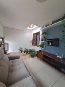 Casa com 3 Quartos à venda, 100m² no Centro, Raposos
