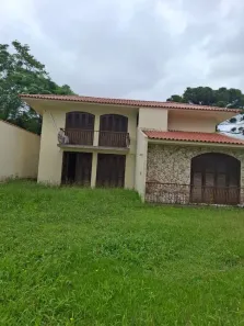 Casa com 6 Quartos para alugar, 1000m² no Cristo Rei, Curitiba