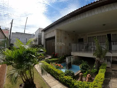 Casa Comercial com 4 Quartos à venda, 250m² no Centro, Campos dos Goytacazes