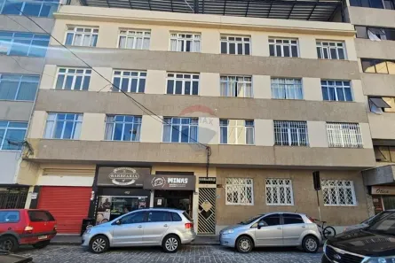 Apartamento com 2 Quartos para alugar, 70m² no Centro, Nova Friburgo