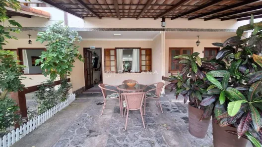 Casa de Condomínio com 3 Quartos à venda, 100m² no Praia Grande, Arraial do Cabo