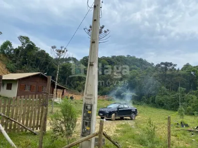 Fazenda / Sítio / Chácara com 3 Quartos à venda, 5600m² no , Águas Mornas