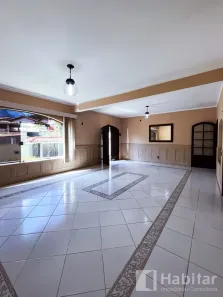 Casa com 4 Quartos para alugar, 236m² no Corrêas, Petrópolis