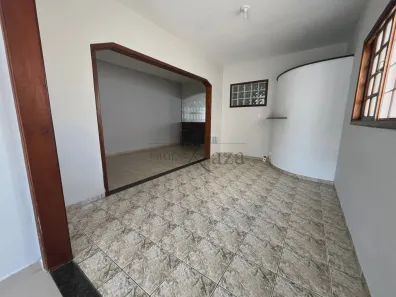 Casa com 2 Quartos para venda ou aluguel, 109m² no Jardim Flórida, Jacareí