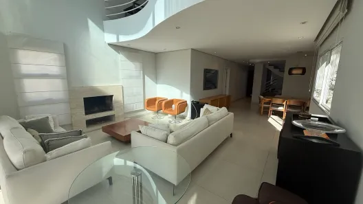 Casa de Condomínio com 3 Quartos para alugar, 480m² no Alphaville, Santana de Parnaíba