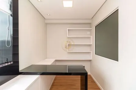 Conjunto Comercial / Sala à venda, 30m² no Centro, Curitiba