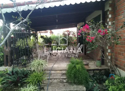 Fazenda / Sítio / Chácara com 3 Quartos à venda, 240m² no Alpes Suiços, Gravatá