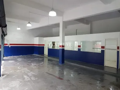 Loja / Salão / Ponto Comercial com 1 Quarto à venda, 299m² no Bingen, Petrópolis