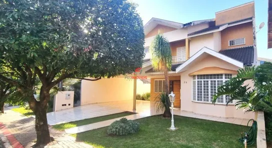 Casa de Condomínio com 3 Quartos à venda, 250m² no Zona 08, Maringá