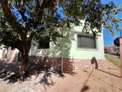 Casa com 3 Quartos para venda ou aluguel, 120m² no Centro, Araraquara