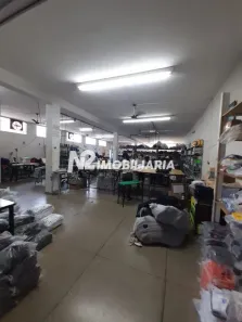 Galpão / Depósito / Armazém à venda, 199m² no Santa Mônica, Uberlândia