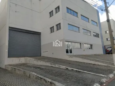 Galpão / Depósito / Armazém para venda ou aluguel, 1000m² no Jardim Planalto, Carapicuíba