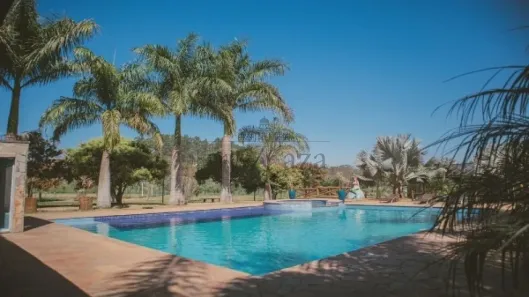 Hotel / Motel / Pousada com 3 Quartos à venda, 1200m² no Jardim Alvorada, Jacareí