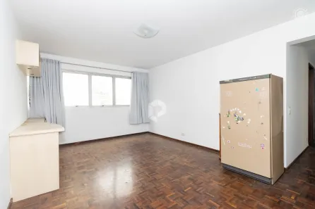 Apartamento com 2 Quartos à venda, 65m² no Centro, Curitiba