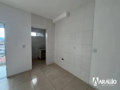 Apartamento com 2 Quartos para alugar, 64m² no Centro, Navegantes