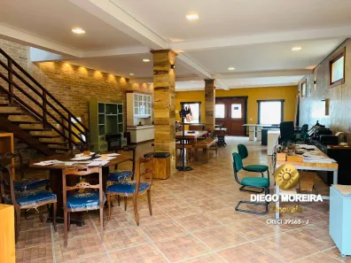 Loja / Salão / Ponto Comercial para venda ou aluguel, 315m² no , Atibaia