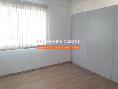 Conjunto Comercial / Sala para alugar, 97m² no Chácara São João, Carapicuíba