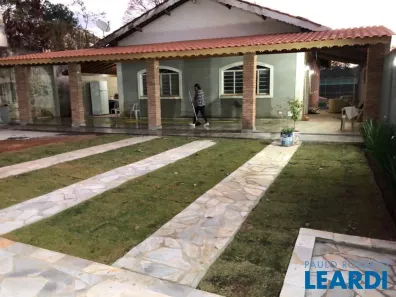 Loja / Salão / Ponto Comercial com 4 Quartos para venda ou aluguel, 290m² no Jardim Estância Brasil, Atibaia