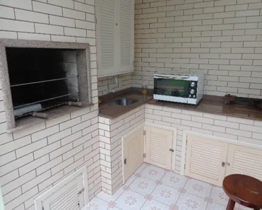 Sobrado com 5 Quartos à venda, 250m² no Praia da Enseada, São Francisco do Sul