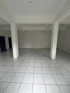 Casa Comercial com 1 Quarto para alugar, 80m² no Jardim Júlia, Embu das Artes
