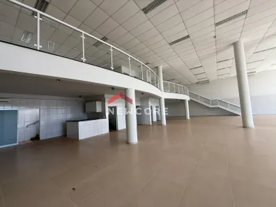 Galpão / Depósito / Armazém à venda, 768m² no Pederneiras, Pederneiras