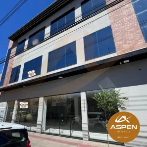 Loja / Salão / Ponto Comercial para alugar, 224m² no Centro, Arapongas