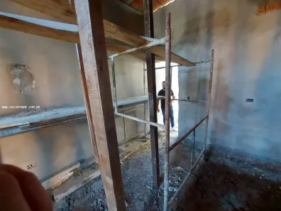 Casa com 3 Quartos à venda, 90m² no Brasília, Londrina