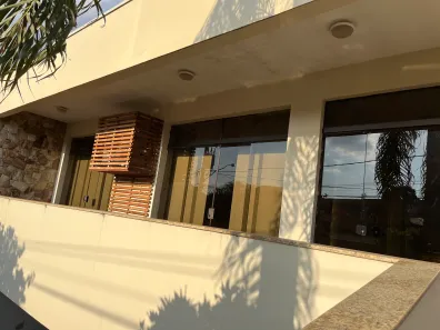 Sobrado com 4 Quartos para venda ou aluguel, 346m² no Jardim Bandeirantes, Salto