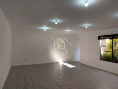 Conjunto Comercial / Sala para alugar, 67m² no Centro, Atibaia