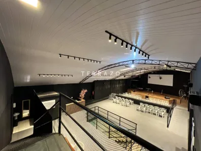 Galpão / Depósito / Armazém para alugar, 400m² no Vale do Paraíso, Teresópolis
