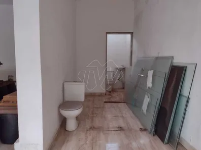 Loja / Salão / Ponto Comercial para alugar, 90m² no Jardim das Estações (Vila Xavier), Araraquara