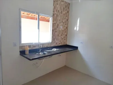 Casa de Condomínio com 2 Quartos para alugar, 60m² no Guilhermina, Praia Grande